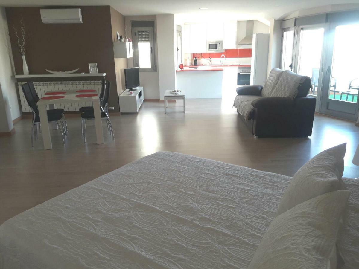 شقة Apartamento Atico Valdepeñas المظهر الخارجي الصورة
